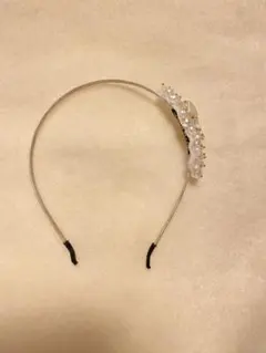 anyFAM ビーズリボン　カチューシャ　ホワイト 入学式　卒園式