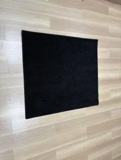 黒のカーペット