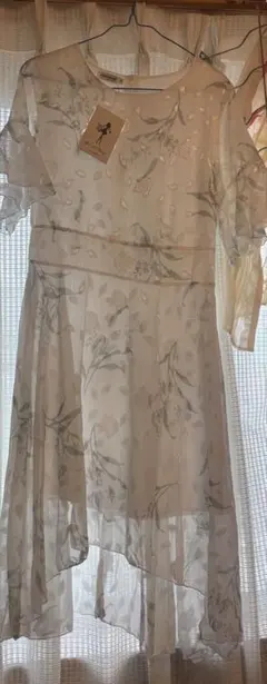 KAYAN FASHION 花柄刺繍ロングワンピース