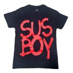 SUS BOY Tシャツ ブラック レッド ロゴ