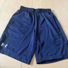 UNDER ARMOUR ネイビー ショートパンツ SM