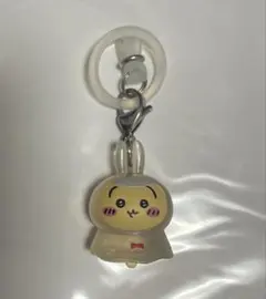 ちいかわ　めじるしアクセサリー2　うさぎ くら寿司　缶バッチ　セット