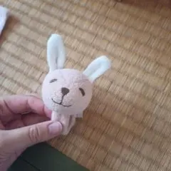 ウサギ型ラトル ベベのサムネイル