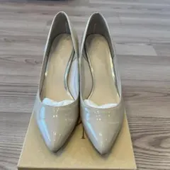 最終値下げ【美品】ルタロン ベージュエナメル ポインテッド パンプス 24センチ