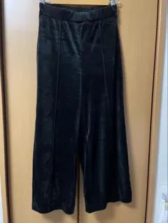 しまむら　ベロア ワイドパンツ ブラック