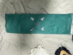 キャラクター柄 緑色タオル