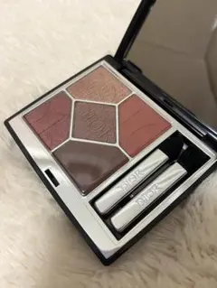 【Dior】サンククルールクチュール 683ルージュサーガ