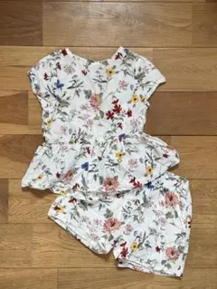 petit main 花柄トップスとショートパンツセット セットアップ