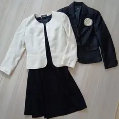 アイボリー・ダークジャケットと黒ドレスのセット