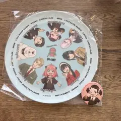 スパイファミリー 万博2025 プレート 皿 ノベルティ缶バッジ