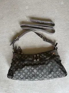 Item thumbnail for item df552447-fc06-4f5c-a372-3ceb9ebe04f1