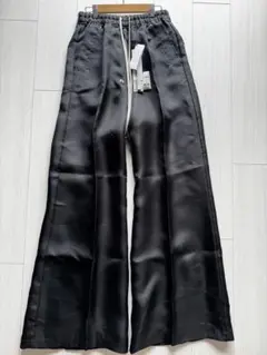 《新品・未使用》RickOwens WIDE BELA PANTS 46ブラックのサムネイル