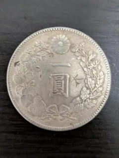 明治37年 一圓銀貨 一円銀貨 古銭 日本 - メルカリ