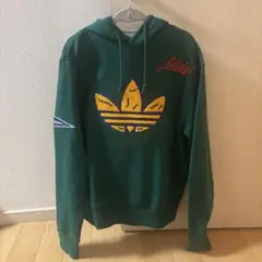 m*o様 adidas パーカー