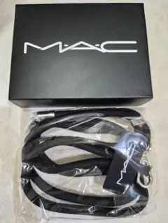 MAC ノベルティ ブラックヘアクリップ - メルカリ
