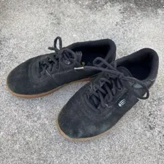 Item thumbnail for item 604907e7-342e-411a-987e-17df49779365