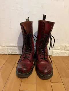 値下げ！ドクターマーチン　赤 ロングブーツ　着画あり♪