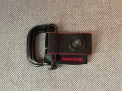 BRIEFING カラビナ付きアクセサリー