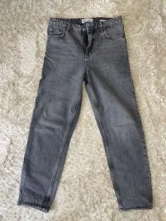 ZARA グレー ストレートレッグデニム 38