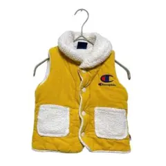 Champion チャンピオンイエローのダウンベスト 95cm ふわふわ　ベストのサムネイル