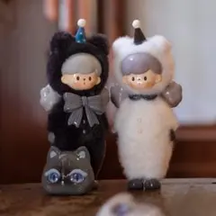 Molinta モリンタ Chasing Light シロネコ＆クロネコ