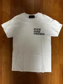 CASTY.CO FUCK FAKE FRIENDS Tシャツ