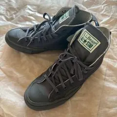 コラボ スニーカー