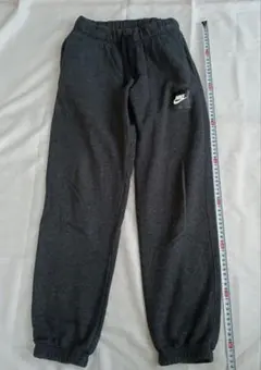 NIKEキッズ スウェットパンツ　 ダークグレー