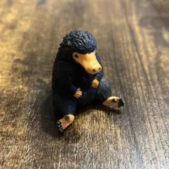 ファンタスティック・ビースト　ニフラー　フィギュア　魔法生物コレクション