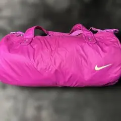 Nike ピンク ダッフルバッグ