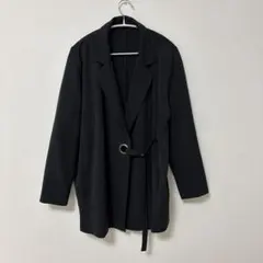 ブラック テーラードジャケット ウエストベルト付き