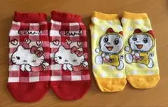 ハローキティ　ドラミちゃん　靴下