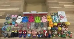 詰め合わせ　キャラクターグッズ　まとめ売り　５２点　③