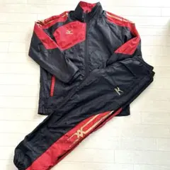 Mizuno ウィンドブレーカー 黒/赤　150 上下セット