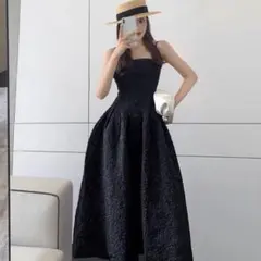 ブラックストラップレスAラインワンピース