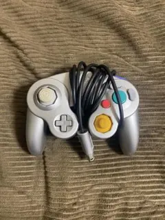 ゲームキューブコントローラー シルバー