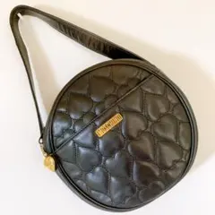 美品　MOSCHINO モスキーノ　ワンショルダーバッグ　ハート　キルティング