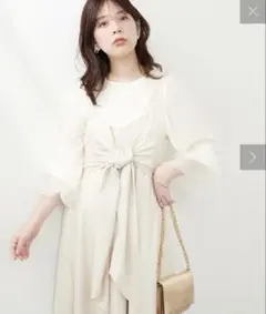 アイボリー リボン付きキャミワンピ