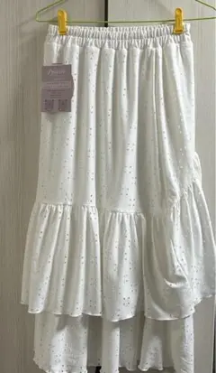 新品未使用　レディース　低身長さん　フリル付きホワイトスカート　かわいい