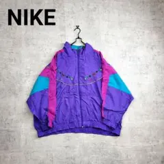 ナイキ　NIKE　90s 刺繍ロゴ　ナイロンジャケット　一点物　輸入　希少　古着