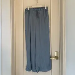 グリーンレーベルリラクシングライトブルー プリーツ ワイドパンツ