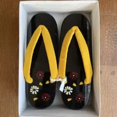 浴衣用下駄　花柄装飾黒塗