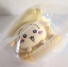 ちいかわ　きゃらまかろん　うさぎ