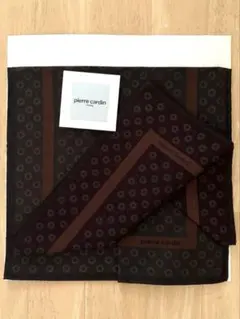 pierre cardin ハンカチ 黒と茶色の模様