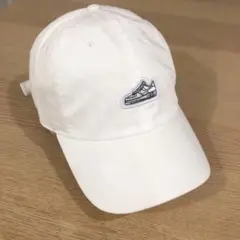 Item thumbnail for item a5148d46-f6f4-4f09-b253-ebebb32a4c7b