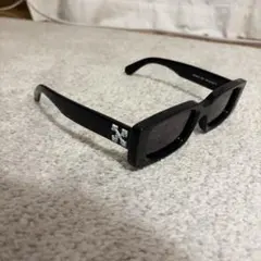 篠塚辰樹 着用 off-white スクエアサングラス オフホワイト サングラス