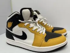 【値下げしました！】NIKE AIR JORDAN 1 MID スニーカー