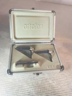 Item thumbnail for item 20a4bf4b-5417-4564-bb4c-0b2e4b872d37