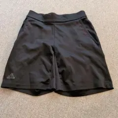 adidas ブラック ハーフパンツ　150