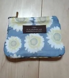 ⑤ ポーチ　ティッシュケース付き